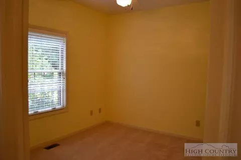 228 Hillside Dr, Jefferson, NC 28640 photo 11
