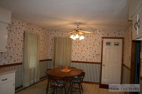 660 Big Windfall Rd, Lansing, NC 28643 photo 9