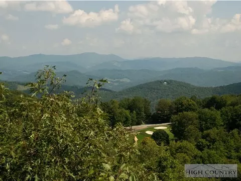 116 Fairway Dr, Beech Mountain, NC 28604 photo 2