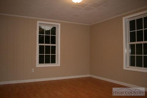 1240 Deep Ford Rd, Lansing, NC 28643 photo 8