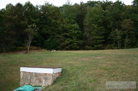 1240 Deep Ford Rd, Lansing, NC 28643 photo 10