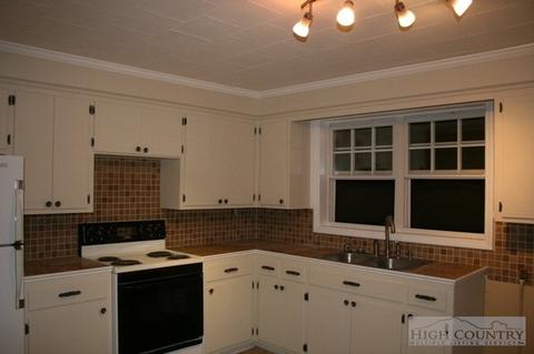 1240 Deep Ford Rd, Lansing, NC 28643 photo 4