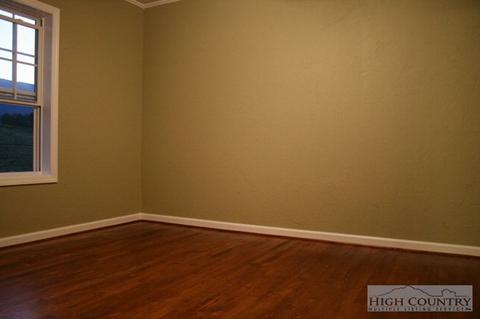 1240 Deep Ford Rd, Lansing, NC 28643 photo 5