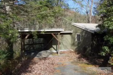 288 Hemlock Loop, Linville, NC 28646 photo 1