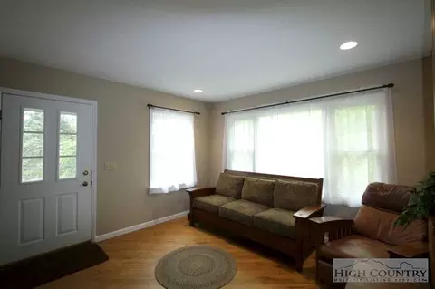 278 Robin Ln, Vilas, NC 28692 photo 11