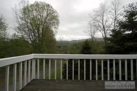 278 Robin Ln, Vilas, NC 28692 photo 9