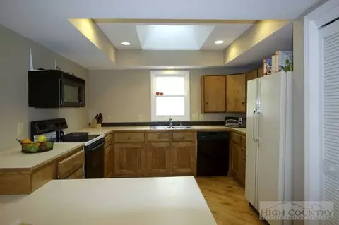 278 Robin Ln, Vilas, NC 28692 photo 14
