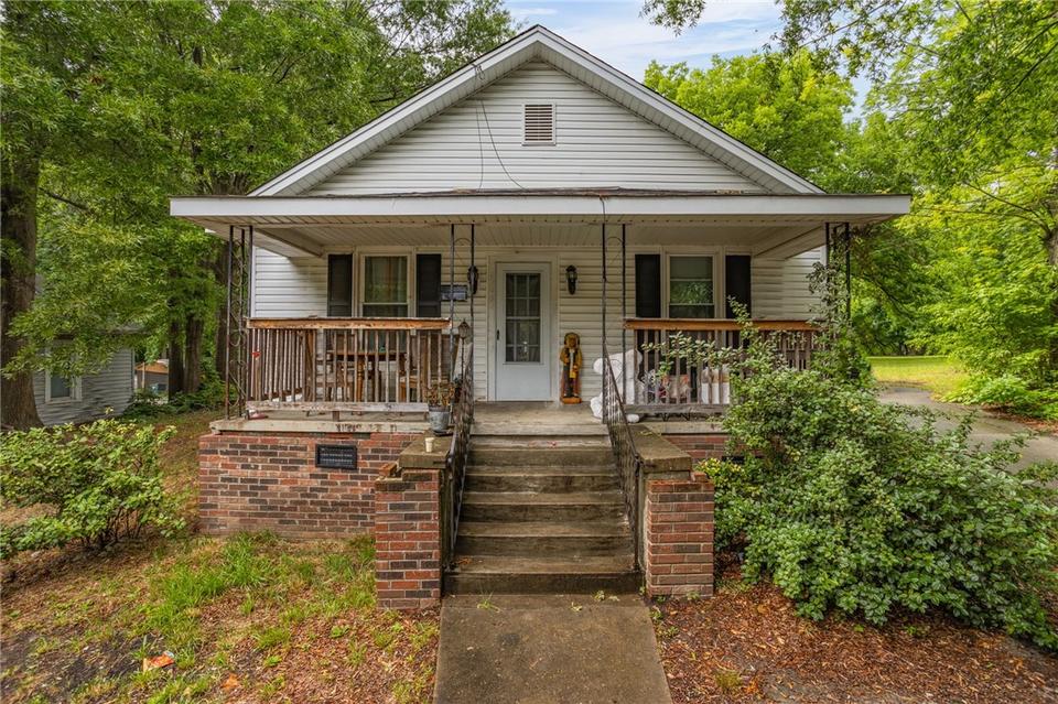 627 South Mebane Street, Burlington, NC 27215 22 Photos MLS 123862