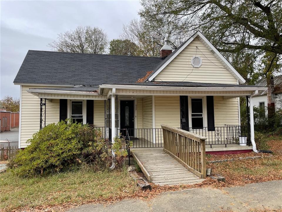 609 East Morehead Street, Burlington, NC 27215 15 Photos MLS