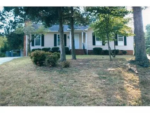 230 Tremont Dr, Burlington, NC 27215 photo 1