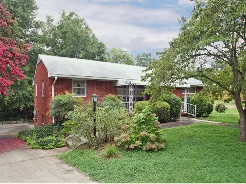 462 Camp Rd, Burlington, NC 27217 photo 1