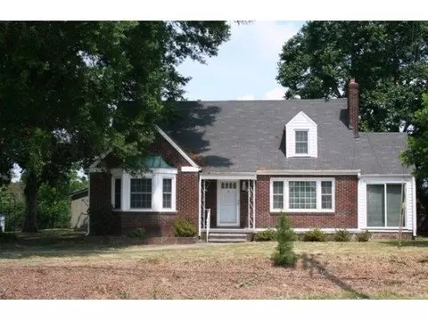 956 E Haggard Ave, Elon, NC 27244 photo 1