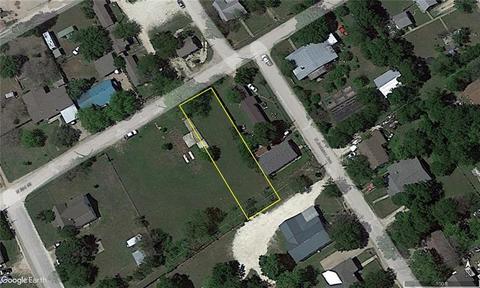 810 N 3rd St, Mcgregor, TX 76657 photo 1