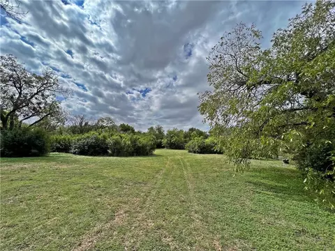 3324 N 27th St, Waco, TX 76708 photo 1