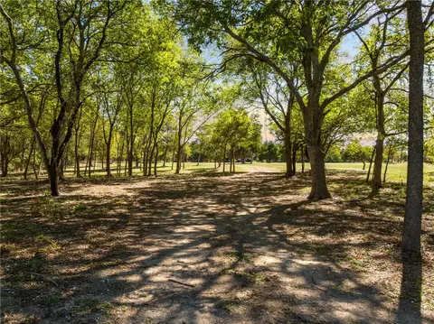 1340 Estes Rd, Lorena, TX 76655 photo 1