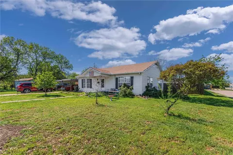 3840 Parrish St, Waco, TX 76705 photo 1