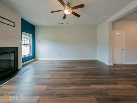 6777 Percy Way, Rex, GA 30273 photo 12