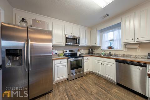 111 Brookside Pl, Lula, GA 30554 photo 9
