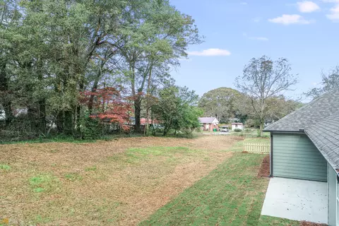 152 W Wright St, Winder, GA 30680 photo 5