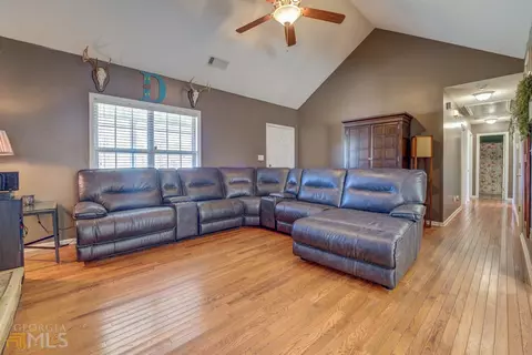 110 Dawn Ct, Jackson, GA 30233 photo 4