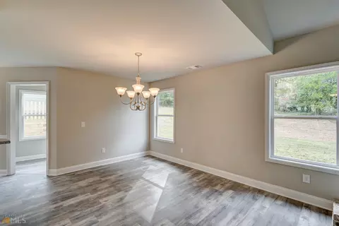 156 W Wright St, Winder, GA 30680 photo 13