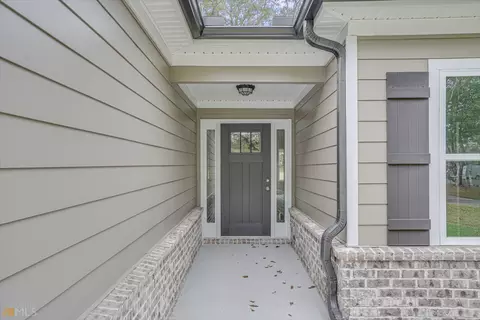 156 W Wright St, Winder, GA 30680 photo 7