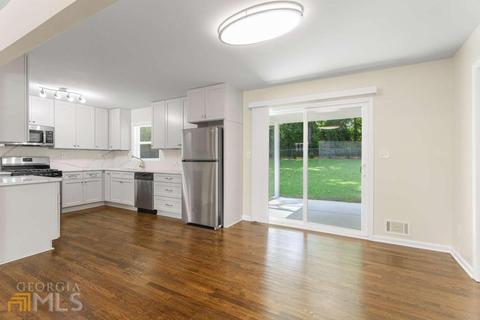2710 Dresden Dr, Chamblee, GA 30341 photo 6