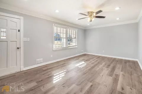 6483 Cameron Rd, Morrow, GA 30260 photo 12