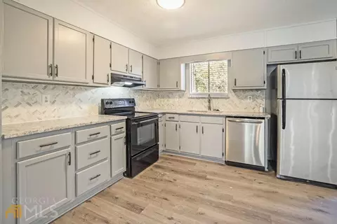 6483 Cameron Rd, Morrow, GA 30260 photo 9