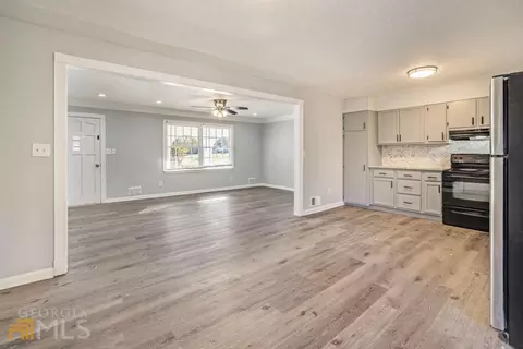 6483 Cameron Rd, Morrow, GA 30260 photo 6