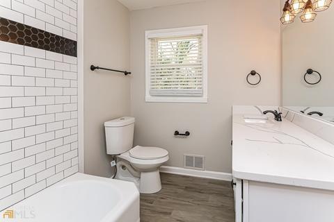 1663 E Lake Dr, Marietta, GA 30062 photo 14
