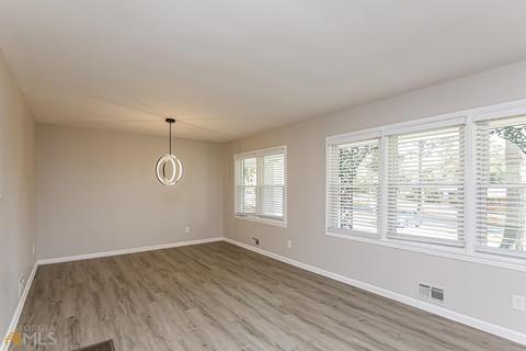1663 E Lake Dr, Marietta, GA 30062 photo 7