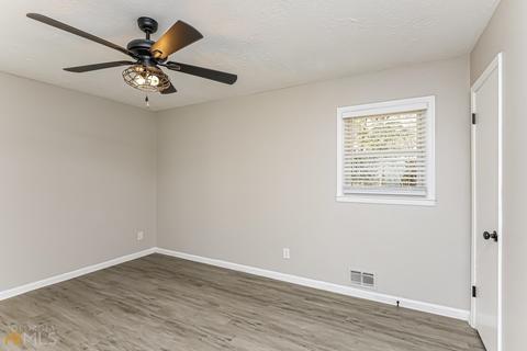 1663 E Lake Dr, Marietta, GA 30062 photo 13