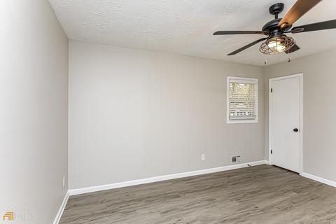 1663 E Lake Dr, Marietta, GA 30062 photo 12