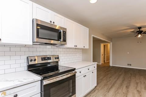1663 E Lake Dr, Marietta, GA 30062 photo 11