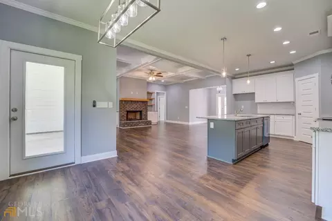 113 Marina Cir, Jackson, GA 30233 photo 8