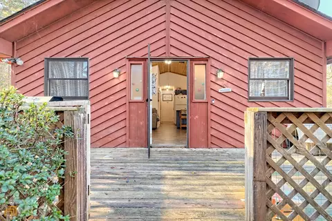 930 N Pond St, Toccoa, GA 30577 photo 4