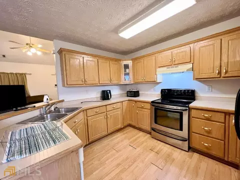70 Serena Ct, Covington, GA 30016 photo 4
