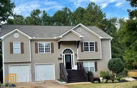 140 Chestnut Dr, Covington, GA 30016 photo 1