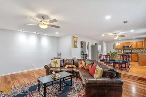 664 Toronto Cir, Hampton, GA 30228 photo 12