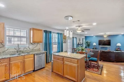 664 Toronto Cir, Hampton, GA 30228 photo 13