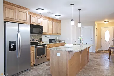 111 Highridge Manor Ct, Cornelia, GA 30531 photo 9