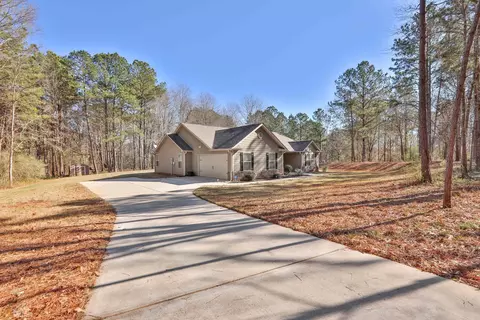56 E Gordon Rd, Newnan, GA 30263 photo 2