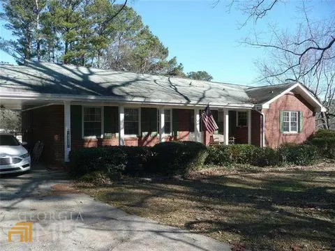 6560 Randall Mark Dr, Morrow, GA 30260 photo 2
