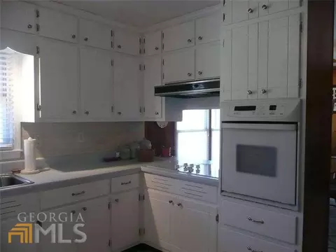 6560 Randall Mark Dr, Morrow, GA 30260 photo 3