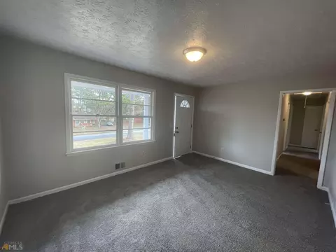 8154 Maple Dr SW, Covington, GA 30014 photo 4