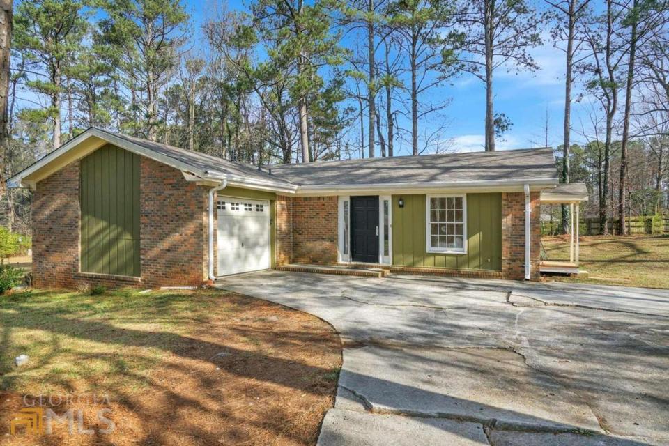 4263 Seminole Cir, Austell, GA 30106 30 Photos MLS 10013091 Movoto