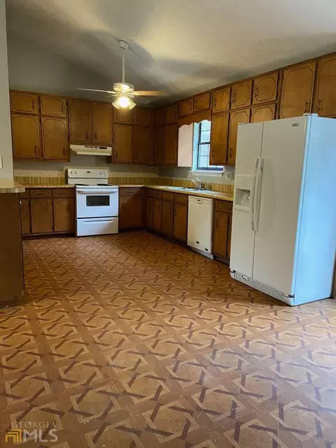 70 Oak Crest Ct, Covington, GA 30016 photo 15