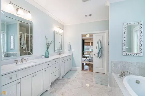3815 Chamblee Dunwoody Rd, Chamblee, GA 30341 photo 19