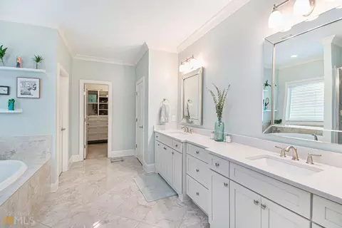 3815 Chamblee Dunwoody Rd, Chamblee, GA 30341 photo 18